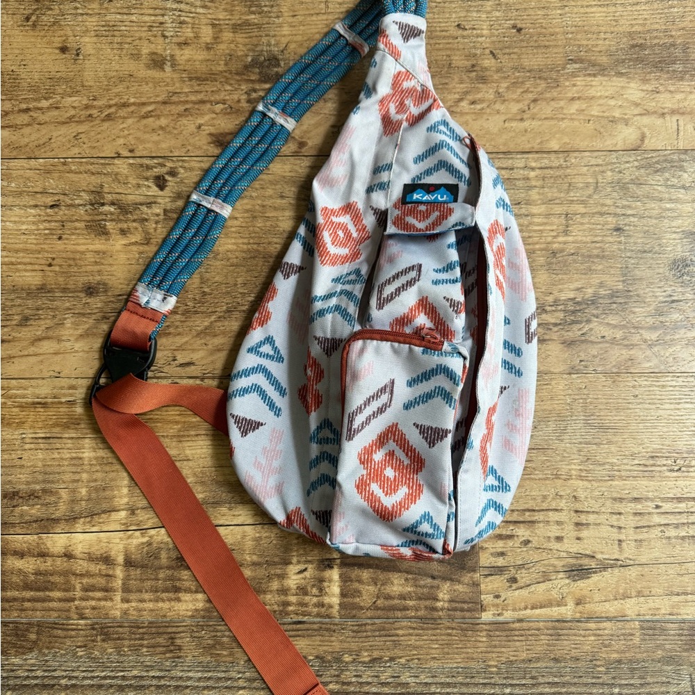 Kavu Multicolor Patterned Sling Bag